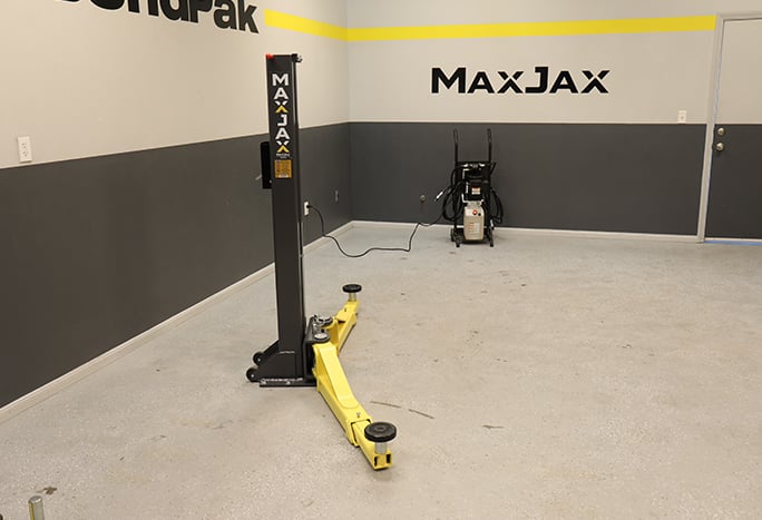 Use a short, properly rated extension cord for safe MaxJax portable lift power setup.
