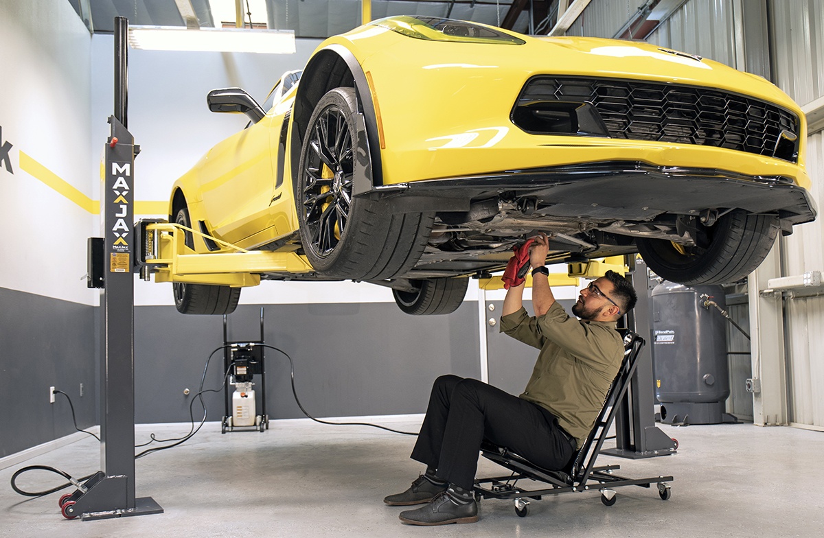 MaxJax Car Lifts Ready To Lift